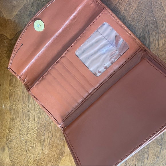 Vintage Dooney and Bourke Bag and Wallet - Picture 4 of 12